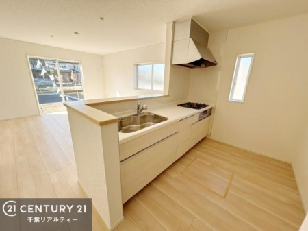 �L�b�`�� ��Ƃ����₷���V�X�e���L�b�`���ł��I���[����������t���Ă���̂ŁA�����X�y�[�X�ɕ���u���Ȃ��čςނ̂ŁA�L�X�g���āA���K�ɍ�Ƃ��ł��܂��I