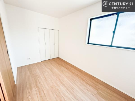 �q������ �|���o�������Ȃ��������́A���q�l�̂������Ƃ��Ă����S�ł��I
���[�X�y�[�X���[�����Ă���̂ŎU�炩�������������T�b�ƕЕt�����܂��I