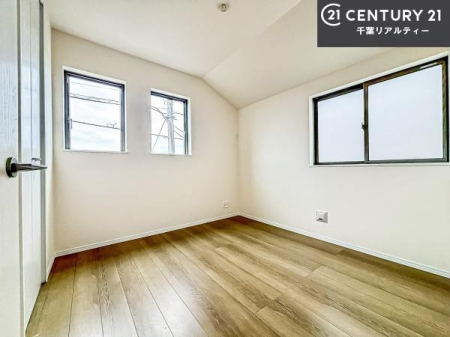 �q������ �|���o�������Ȃ��������́A���q�l�̂������Ƃ��Ă����S�ł��I
���[�X�y�[�X���[�����Ă���̂ŎU�炩�������������T�b�ƕЕt�����܂��I