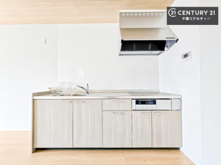 �L�b�`�� ��Ƃ����₷���V�X�e���L�b�`���ł��I���[����������t���Ă���̂ŁA�����X�y�[�X�ɕ���u���Ȃ��čςނ̂ŁA�L�X�g���āA���K�ɍ�Ƃ��ł��܂��I