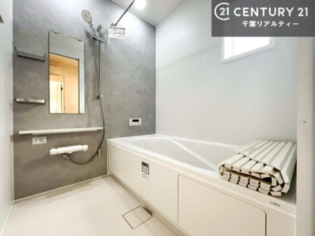 ���� �������������l�̕��͋C�̃o�X���[���́A�����o�Ă��ăo�X�^�C�����[���I
���d���撣���Ă��邲�J���ɂ��D�݂̓����̓����܂����āA�y����ł݂Ă͂������ł��傤���H