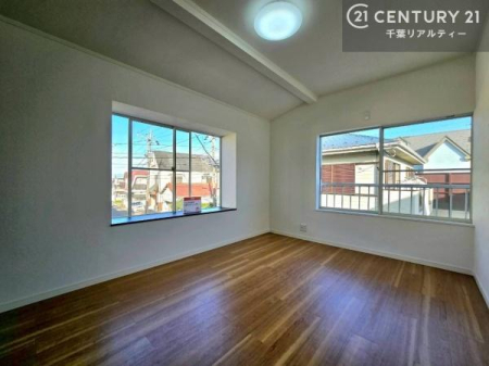 �m�� 2�ʍ̌����m�ۂ������邢�����́A���ʂ����ǂ��A���邭��ϋ��S�n�̗ǂ���ԂƂȂ��Ă���܂��B�����b�N�X���ĉ߂�����S�n�̗ǂ��������ł��I���̖ڊo�߂��X�b�L�����܂��ˁI