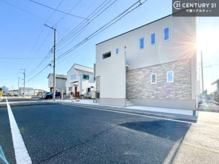 �O�ʓ��H�܂ތ��n�ʐ^ ���ӊ���A���q�l�̂���]�ɍ������������ꏏ�ɂ��ē���v���܂��B�Z��[���A�h�o�C�U�[�ɂ�邲���k������܂��B���Ђ͂��₢���킹�ɑ��Ή����܂��I���҂������܂���I