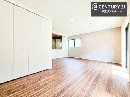 ���r���O ���ӊ���A���q�l�̂���]�ɍ������������ꏏ�ɂ��ē���v���܂��B�Z��[���A�h�o�C�U�[�ɂ�邲���k������܂��B���Ђ͂��₢���킹�ɑ��Ή����܂��I���҂������܂���I