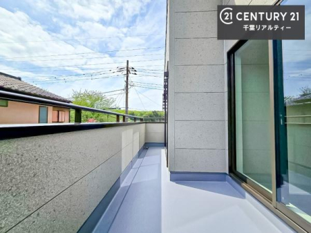 �o���R�j�[ �z������̗ǂ��o���R�j�[�ŁA�����󕨂��悭���������ł��ˁI
���V�C�̗ǂ����ɂ̓o���R�j�[�֏o�ă��t���b�V������̂��C�����悳�����ł��B