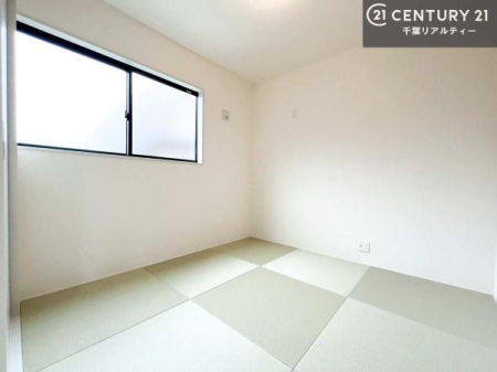 �a�� �a���ł͂��q�l���]��ł����������S�z�͂قƂ�ǂ���܂���B
�Ǝ��̍��ԂɃ}�}��p�p���Q�����Ŏg����x�e�X�y�[�X�Ƃ��Ă����p�I