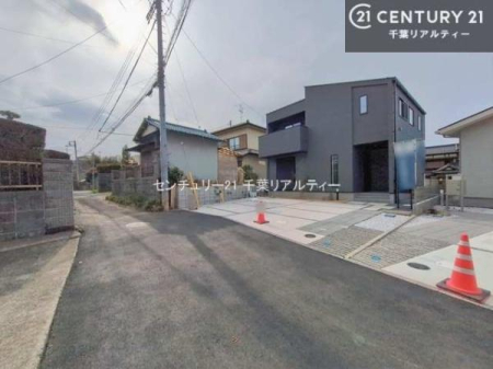 �O�ʓ��H�܂ތ��n�ʐ^ ���ӊ���A���q�l�̂���]�ɍ������������ꏏ�ɂ��ē���v���܂��B�Z��[���A�h�o�C�U�[�ɂ�邲���k������܂��B���Ђ͂��₢���킹�ɑ��Ή����܂��I���҂������܂���I