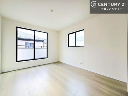 �m�� �o���R�j�[�ɖʂ��Ă���m���ł��B���邭�����肪����A���C����������ł��܂��I���[�X�y�[�X���[�����Ă���̂ŎU�炩�������������T�b�ƕЕt�����܂��I