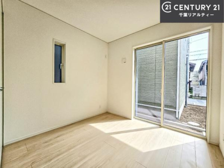 �m�� 2�ʍ̌����m�ۂ������邢�����́A���ʂ����ǂ��A���邭��ϋ��S�n�̗ǂ���ԂƂȂ��Ă���܂��B�����b�N�X���ĉ߂�����S�n�̗ǂ��������ł��I