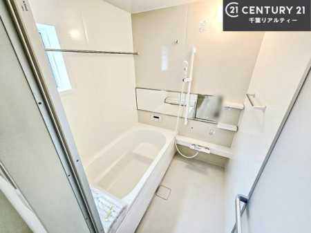 ���� �������������l�̕��͋C�̃o�X���[���́A�����o�Ă��ăo�X�^�C�����[���I
���d���撣���Ă��邲�J���ɂ��D�݂̍���̓����܂����āA�y����ł݂Ă͂������ł��傤���H