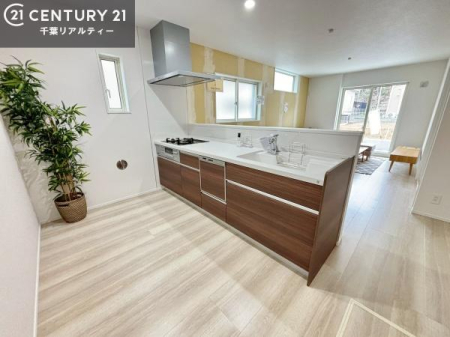 �L�b�`�� ��Ƃ肠�钲���X�y�[�X�ō�Ƃ����₷�����K�ȃL�b�`���ł��I
���q�l�ƈꏏ�ɂ��َq������y���߂�L�X�X�y�[�X�ł��B�y�����������ԂɂȂ肻���ł��ˁI