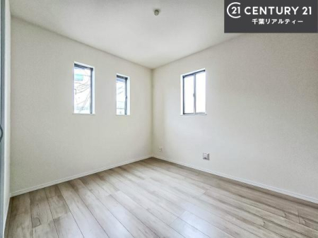 �q������ �|���o�������Ȃ��������́A���q�l�̂������Ƃ��Ă����S�ł��I
���[�X�y�[�X���[�����Ă���̂ŎU�炩�������������T�b�ƕЕt�����܂��I