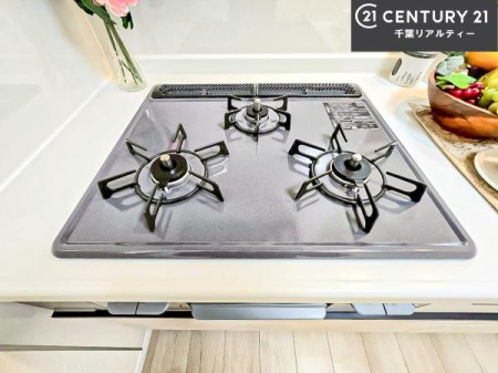 �L�b�`�� �R�����͎O������̂ł������̓����i�s���ł��܂��B
�������O�����t���ł��B�����X�y�[�X���L�X���Ă���׍�Ƃ����₷���I�g�����肪�ǂ��V�X�e���L�b�`���ł��I