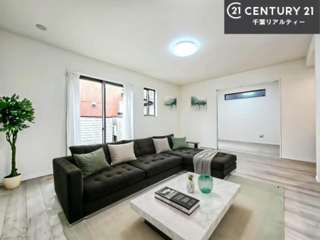 ���r���O �Ƌ��CG�p�[�X�ł��B�L�X�_�C�j���O�X�y�[�X�I������肨�H���B�΂��������y�������Ԃ��߂����܂��B���X�̔���������܂��I