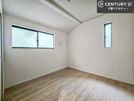 �q������ �|���o�������Ȃ��������́A���q�l�̂������Ƃ��Ă����S�ł��I
���[�X�y�[�X���[�����Ă���̂ŎU�炩�������������T�b�ƕЕt�����܂��I