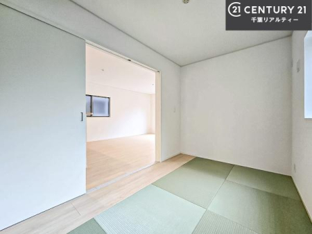 �a�� ���r���O�Ɨאڂ����a���ł��I�Ǝ��̋x�e�X�y�[�X��L�b�Y�X�y�[�X�Ƃ��Ċ��p����̂��悳�����ł��ˁI
�a���̎g�����͖�����I