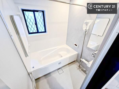 ���� �������������l�̕��͋C�̃o�X���[���́A�����o�Ă��ăo�X�^�C�����[���I
���d���撣���Ă��邲�J���ɂ��D�݂̓����̓����܂����āA�y����ł݂Ă͂������ł��傤���H