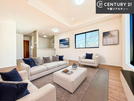 ���r���O �Ƌ��CG�p�[�X�ł��B�S�n�ǂ����r���O�͉Ƒ������R�ƏW�܂�܂��B�Ƒ��c�R�̎��Ԃ����������ł��B���Ƒ��ƁA����w�[���������Ԃ��߂��������ł��ˁB