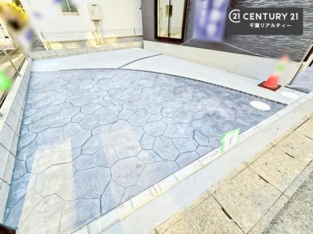 ���ԏ� ���ԃX�y�[�X��2�䕪����܂��I�Z�J���h�J�[�͂������A�o�C�N�⎩�]�ԂȂǂ��u���ꏊ�ɍ���܂���B