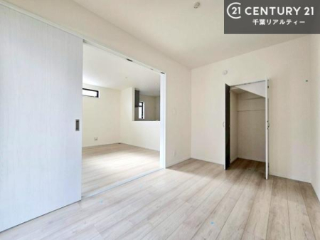 �Q�� ���r���O���̗m���́A���i�͊J�����Ďg���A
�A�Q���͐Q���Ƃ��Ă��g����֗��ȋ�Ԃł��B