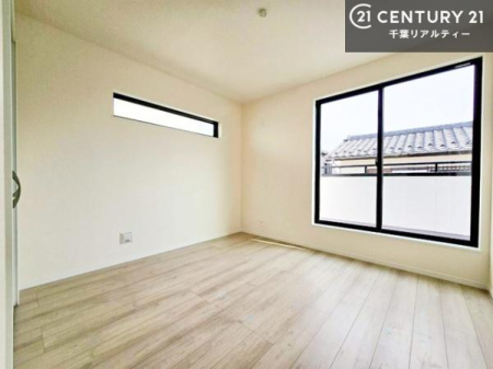 �m�� �o���R�j�[�ɖʂ��Ă���m���ł��B���邭�����肪����A���C����������ł��܂��I���[�X�y�[�X���[�����Ă���̂ŎU�炩�������������T�b�ƕЕt�����܂��I