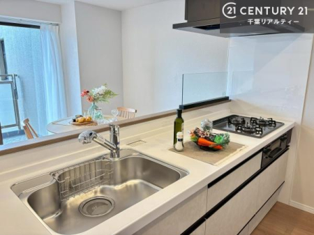 �L�b�`�� ���C�h�ȃV���N�ł��ˁI�������˂ɂ������������₷���Ǝ����y�X�d�l�̃V�X�e���L�b�`���ł��I
�f�U�C�����Ƌ@�\�������˂��L�b�`���Ő�����������܂��ˁI