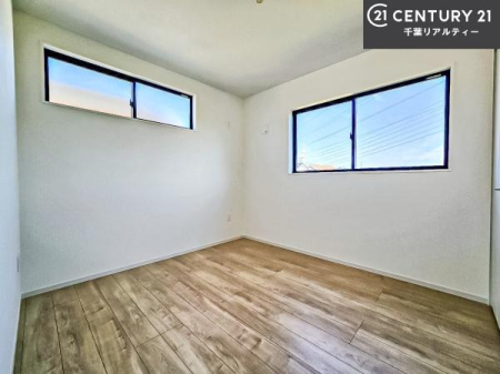 �q������ �|���o�������Ȃ��������́A���q�l�̂������Ƃ��Ă����S�ł��I
���[�X�y�[�X���[�����Ă���̂ŎU�炩�������������T�b�ƕЕt�����܂��I