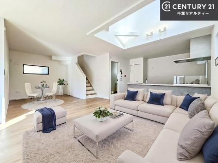 ���r���O �Ƌ��CG�p�[�X�ł��B�S�n�ǂ����r���O�͉Ƒ������R�ƏW�܂�܂��B�Ƒ��c�R�̎��Ԃ����������ł��B���Ƒ��ƁA����w�[���������Ԃ��߂��������ł��ˁB