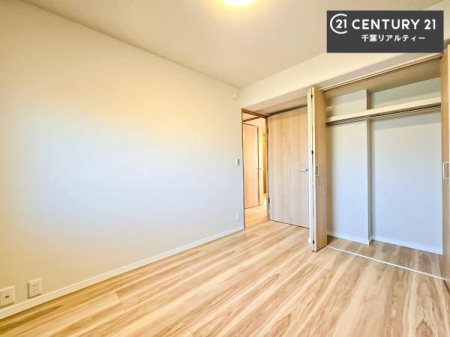 �m�� ���[�X�y�[�X�����Ă��܂��I�������X�b�L�����ڂ��鎖���ł��܂��ˁB
�Ƌ��I�΂Ȃ��V���v���ȃf�U�C���ׁ̈A�Ƌ��I�΂����C�ɓ���̋�ԍ�肪�ł������ł��ˁB