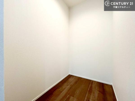 ���[ �p���g���[�t���I���Ă�������A�H�ނ̃X�g�b�N�͂������A�����Ɠd���X�b�L�����ڂ��邱�Ƃ��ł��܂��I