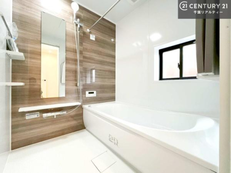 ���� �������������l�̕��͋C�̃o�X���[���́A�����o�Ă��ăo�X�^�C�����[���I
���d���撣���Ă��邲�J���ɂ��D�݂̓����̓����܂����āA�y����ł݂Ă͂������ł��傤���H