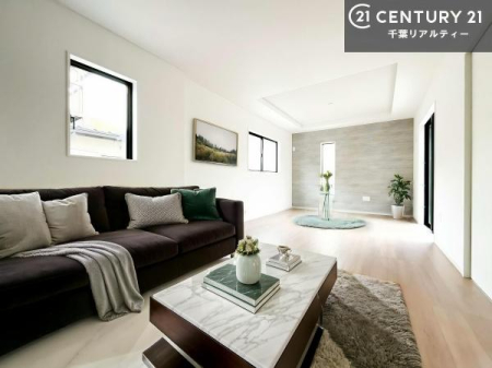 ���r���O �Ƌ��CG�p�[�X�ł��B�J�����̂���L�XLDK�I�\�t�@�[��_�C�j���O�e�[�u����u���Ă������ɂȂ�Ȃ��̂ŉ��K�ɉ߂����܂��I�R�~���j�P�[�V���������₷�����r���O�ł��I