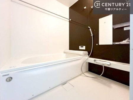 ���� �������������l�̕��͋C�̃o�X���[���́A�����o�Ă��ăo�X�^�C�����[���I
���d���撣���Ă��邲�J���ɂ��D�݂̓����̓����܂����āA�y����ł݂Ă͂������ł��傤���H