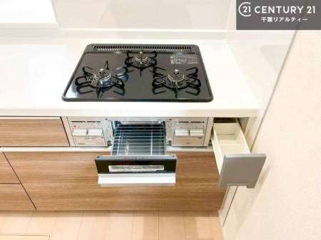 �L�b�`�� �R�����͎O������̂ł������̓����i�s���ł��܂��B
�������O�����t���ł��B�����X�y�[�X���L�X���Ă���׍�Ƃ����₷���I�g�����肪�ǂ��V�X�e���L�b�`���ł��I