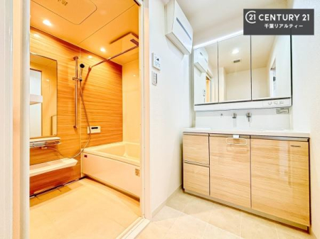 ���ʑ�E���ʏ� �g�Ȃ�𐮂�����ʏ��́A���������厖�ł��I������̐������̂��镵�͋C�����o�I�C�����悭���g�����������܂��B�L�X�����X�y�[�X���������ł��ˁI
