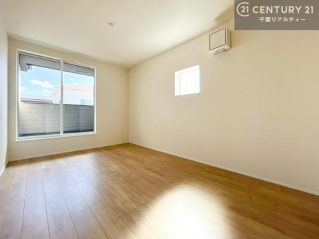 �Q�� �o���R�j�[�ɖʂ��Ă���m���ł��B���邭�����肪����A���C����������ł��܂��I���N���āA�O�ɏo�Ĕw�L�т����[�ċz�����ǂ������}������邱�Ƃ��ł��܂��B