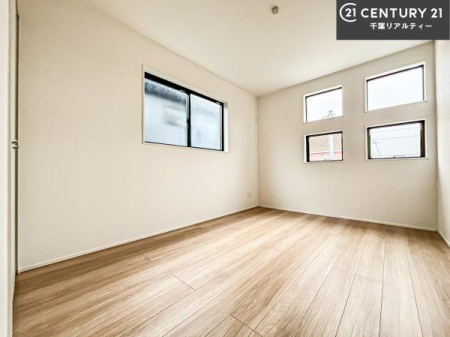 �q������ �|���o�������Ȃ��������́A���q�l�̂������Ƃ��Ă����S�ł��I
���[�X�y�[�X���[�����Ă���̂ŎU�炩�������������T�b�ƕЕt�����܂��I