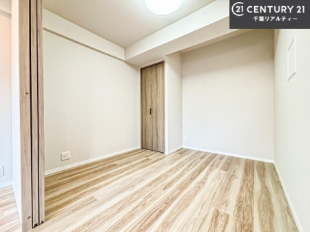 ���r���O�ȊO�̋��� ���[�X�y�[�X�����Ă��܂��I�������X�b�L�����ڂ��鎖���ł��܂��ˁB
�Ƌ��I�΂Ȃ��V���v���ȃf�U�C���ׁ̈A�Ƌ��I�΂����C�ɓ���̋�ԍ�肪�ł������ł��ˁB