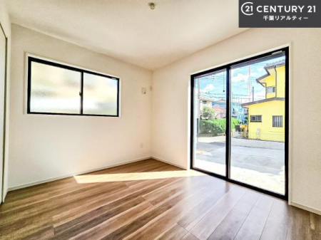 �m�� 2�ʍ̌����m�ۂ������邢�����́A���ʂ����ǂ��A���邭��ϋ��S�n�̗ǂ���ԂƂȂ��Ă���܂��B�����b�N�X���ĉ߂�����S�n�̗ǂ��������ł��I���̖ڊo�߂��X�b�L�����܂��ˁI