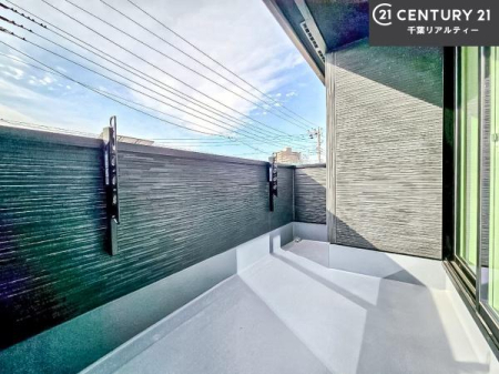 �o���R�j�[ �z������ǍD�ȃo���R�j�[�ł��I���ꂽ���ɂ͐�������n����J���I�Ȏ��Ԃ��y���߂܂��B
