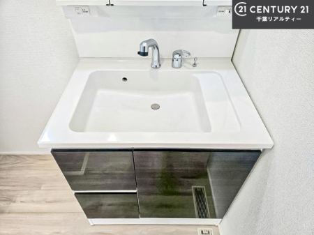 ���ʑ�E���ʏ� �[�����ʑ�{�E���́A�������˂ɂ����̂ł�����ꂪ�y�X�I���������ۂĂ܂��I
�L���C�Ȑ��ʏ��Ŏ��������̃��`�x�[�V�������オ��܂��ˁI