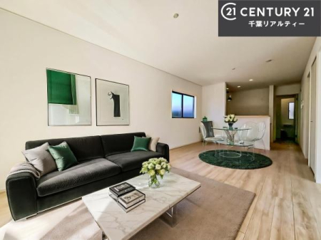 ���r���O �Ƌ��CG�p�[�X�ł��B�L�X�_�C�j���O�X�y�[�X�I������肨�H���B�΂��������y�������Ԃ��߂����܂��B���X�̔���������܂��I