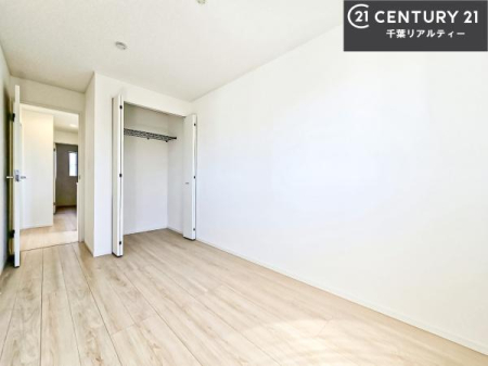 �m�� �V���v���Ƀf�U�C������Ă��邽�߁A�Ƌ��I�т܂���I
���C�ɓ���̉Ƌ��u���Ă��낰���Ԃ���邱�Ƃ��ł��܂��B