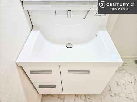 ���ʑ�E���ʏ� �[�����ʑ�{�E���́A�������˂ɂ����̂ł�����ꂪ�y�X�I���������ۂĂ܂��I
�L���C�Ȑ��ʏ��Ŏ��������̃��`�x�[�V�������オ��܂��ˁI