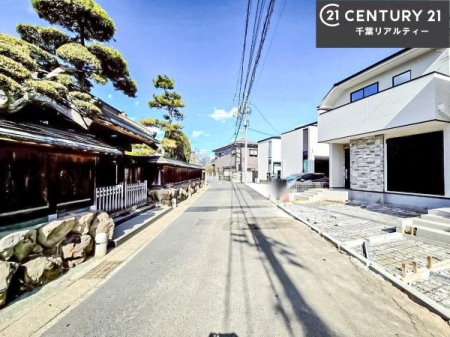 �O�ʓ��H�܂ތ��n�ʐ^ ���ӊ���A���q�l�̂���]�ɍ������������ꏏ�ɂ��ē���v���܂��B�Z��[���A�h�o�C�U�[�ɂ�邲���k������܂��B���Ђ͂��₢���킹�ɑ��Ή����܂��I���҂������܂���I