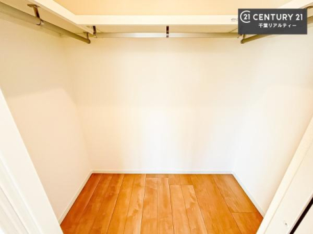 ���[ �E�H�[�N�C���N���[�[�b�g�t���ł��B��������̂��m���Ȃǂ����[���Ă��������ł��ˁI���ɂ���@�������ȂǋG�ߕ��̑傫�ȉƓd�����[�ł��܂��I