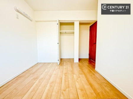 �q������ ���[�X�y�[�X����������m�ۂ���Ă��邽�߁A���������w�p�i���T�b�ƕЕt���A���ł��X�b�L���B
�Y��ȋ�Ԃ��ۂĂ܂��I