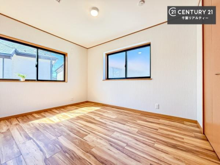 �m�� 2�ʍ̌����m�ۂ������邢�����́A���ʂ����ǂ��A���邭��ϋ��S�n�̗ǂ���ԂƂȂ��Ă���܂��B�����b�N�X���ĉ߂�����S�n�̗ǂ��������ł��I