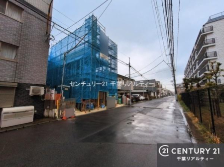 �O�ʓ��H�܂ތ��n�ʐ^ �O�ʓ��H��8���I�z����ǍD�ȗ��n�ł��B
�Ԍɓ��ꂪ���ȕ������S�ł��ˁB