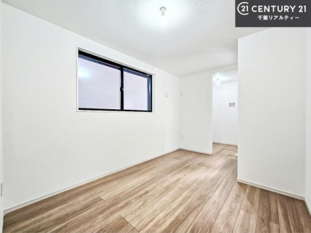 �q������ �V���v���Ƀf�U�C������Ă��邽�߁A�Ƌ��I�т܂���I
���C�ɓ���̉Ƌ��u���Ă��낰���Ԃ���邱�Ƃ��ł��܂��B